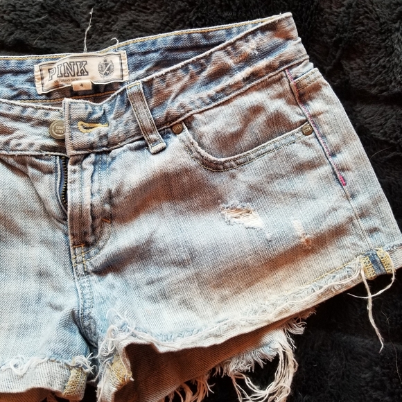 Victoria's Secret PINK Distressed Jean Shorts - Picture 11 of 14